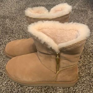 Like New Tan Ugg Boots with Gold Zipper
